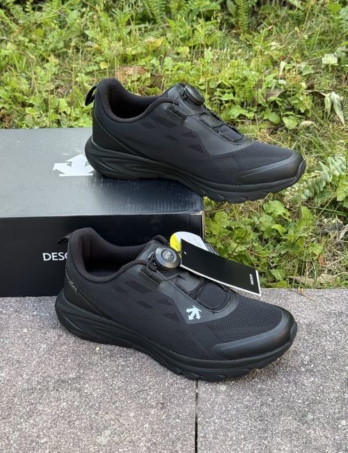 Descente Breathable BOA Running Sneakers With Cushioning