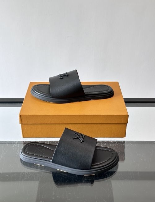 Louis Vuitton LV Flat Beach Slides Simple Exquisite Elegant