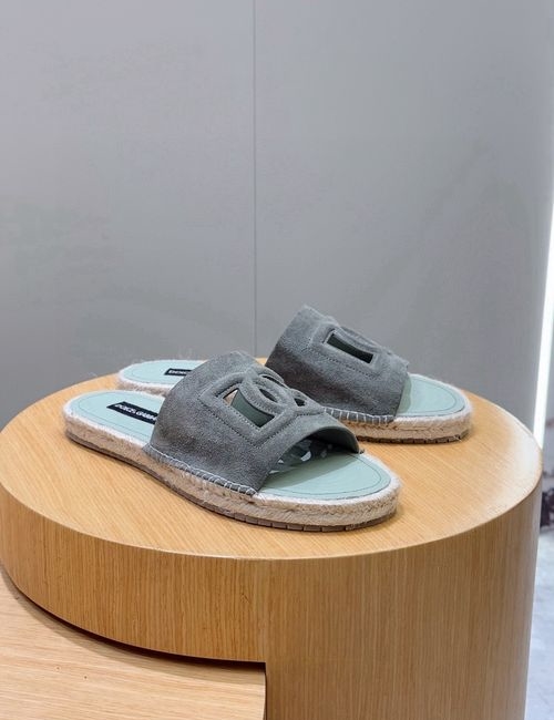 Dolce & Gabbana DG Calfskin Fisherman Slides With 3D Emblem