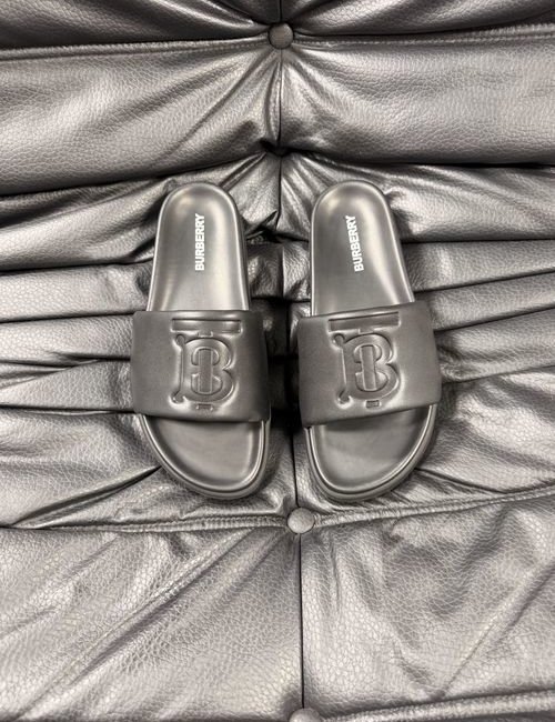 Burberry Vintage Check Slides With Rubber Sole