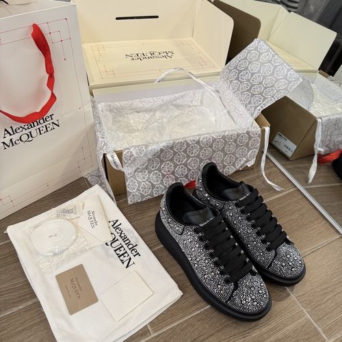 McQueen Sole Leather Low-top Sneakers