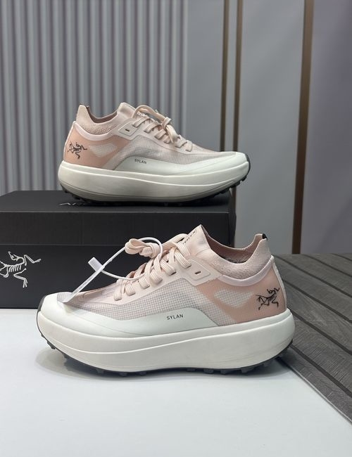 ArcTeryx Sylan Pink Outdoor Multi-Function Shoes