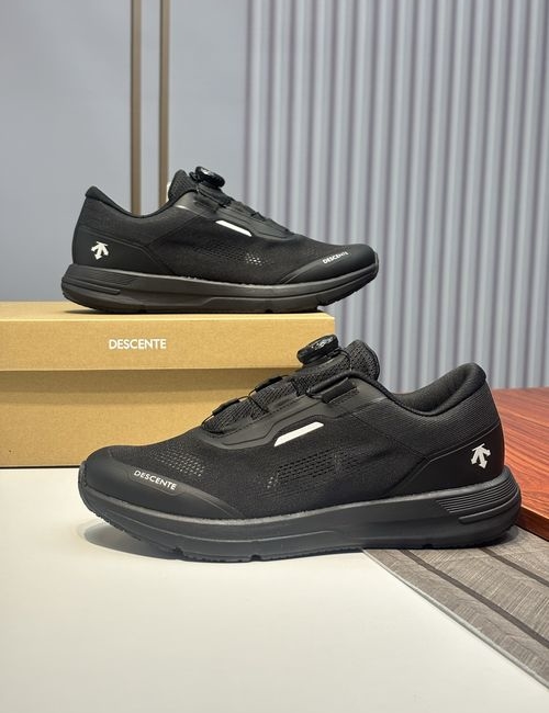 Descente Gore-tex Running Sneakers Boa Cushion Breathable
