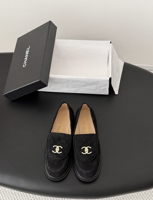Chanel Turnlock Flats With Genuine Leather Sole