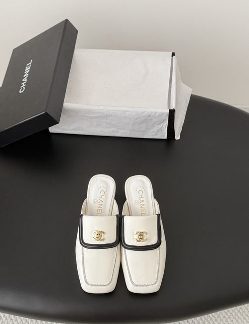 Chanel Vintage Schoolbag Buckle Slip-On, Leather Upper, Sheepskin Lining, Genuine Leather Sole