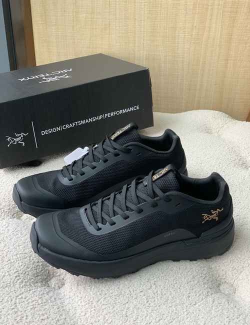 ArcTeryx Embroidered Logo Off-road Hiking Shoes