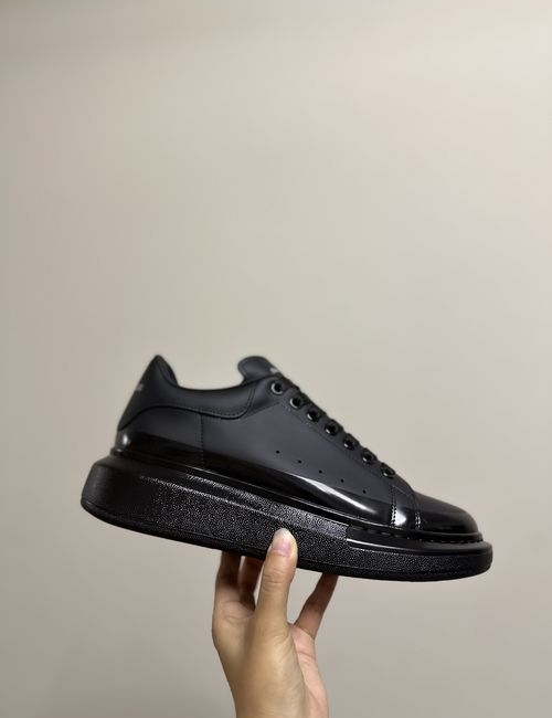 McQueen New Premium Leather Couple Sneakers With Laces