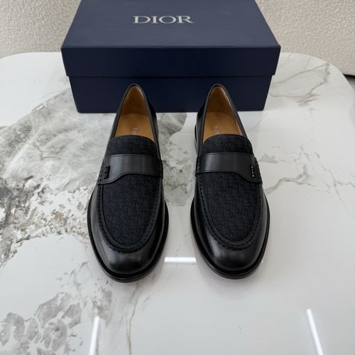 Christian Dior CD Buckle Decor Leather Shoes