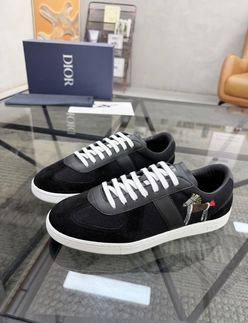 Christian Dior CD Stitched Cowhide Casual Sneakers