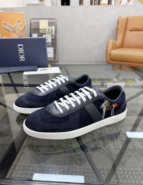 Christian Dior CD Stitched Cowhide Casual Sneakers