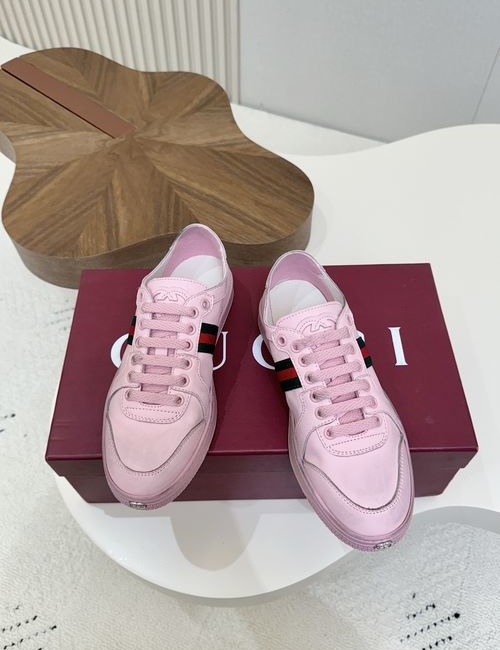 Gucci Vintage Distressed Casual Sneakers