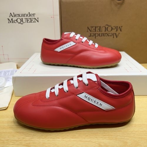 McQueen Premium Leather Trainer With Full Accessories