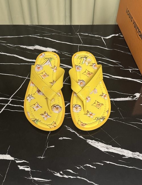 Louis Vuitton LV Cowhide Logo Printed Comfort Slides