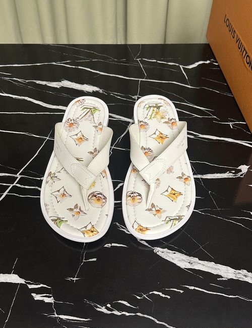 Louis Vuitton LV Cowhide Logo Printed Comfort Slides