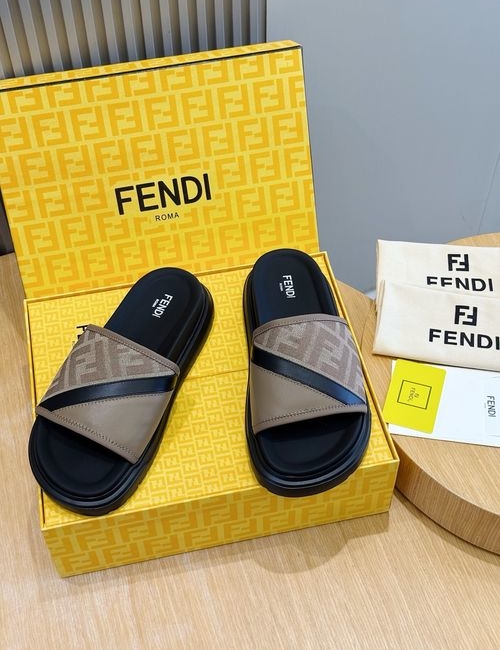 Fendi Beach Sandals With Flexible Rubber Sole