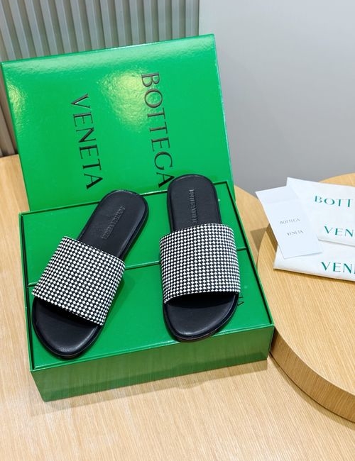 Bottega Veneta BV Woven Leather Mule Sandals With Ergonomic Sole