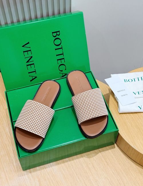 Bottega Veneta BV Woven Leather Mule Sandals With Ergonomic Sole