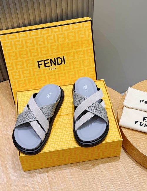 Fendi Beach Sandals With Flexible Rubber Sole