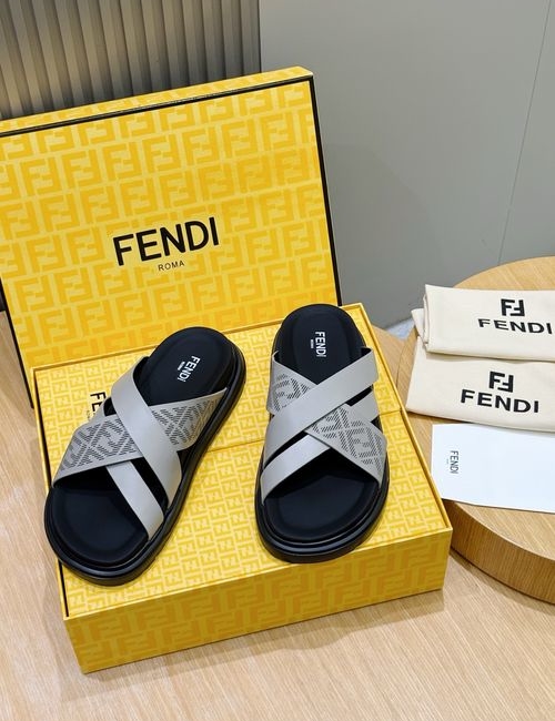 Fendi Beach Sandals With Flexible Rubber Sole