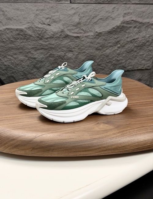 Fendi Thick-Sole Lightweight Casual Sneakers