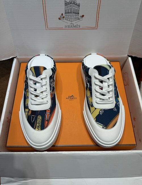 Hermes Bouning Sneakers With Extra Laces And Box