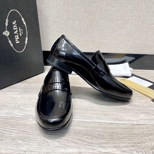 Prada High-end Leather Casual Business Shoes