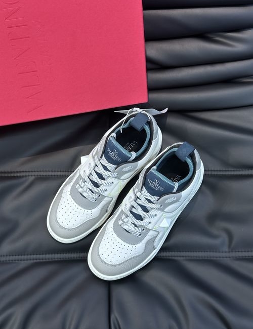 Valentino One Stud Quilted Platform Sneakers