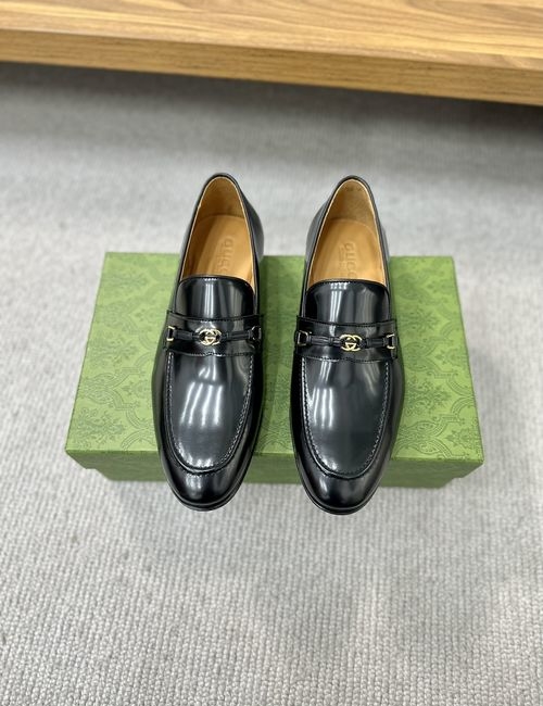Gucci Horsebit Accent Leather Loafers