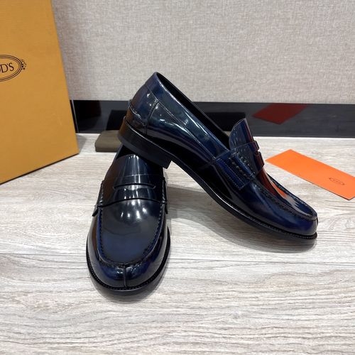 Tods Premium Business Casual Leather Loafers