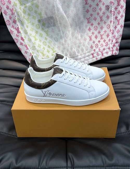 Louis Vuitton LV Rivoli Damier Pattern Casual Sneakers