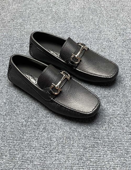 Ferragamo Calfskin Leather Dress Shoes Classic Durable Sole