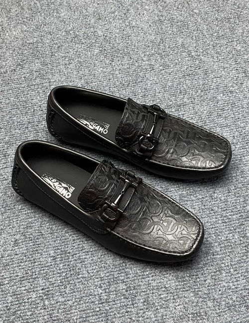 Ferragamo Calfskin Leather Dress Shoes Classic Durable Sole