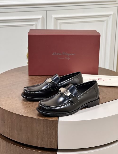 Ferragamo Premium Leather Business Casual Loafers