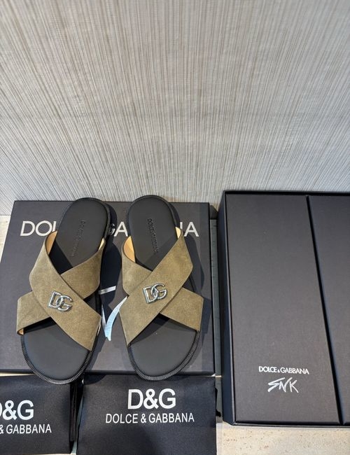 Dolce & Gabbana DG Cowhide Logo Slippers