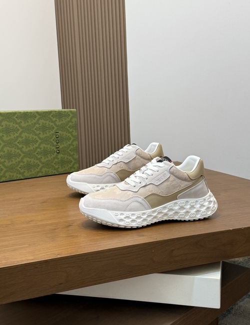 Gucci Premium Leather Casual Sneakers With Embroidered Totem
