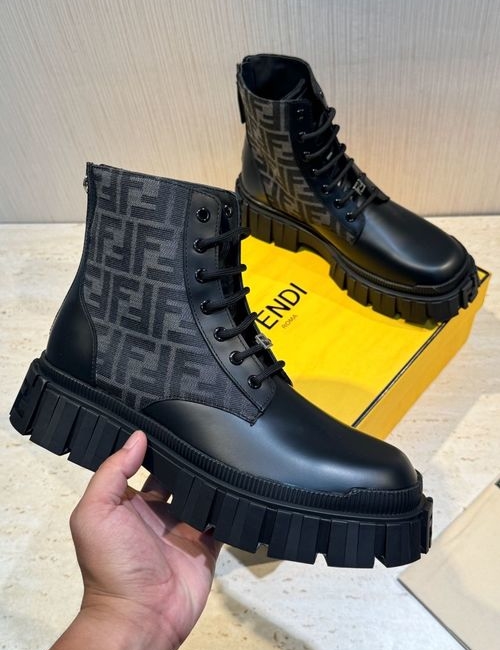Fendi FF Eclissi Embossed Leather Shoes