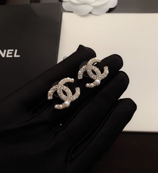 Chanel Pearl Stud Earrings Brass Material