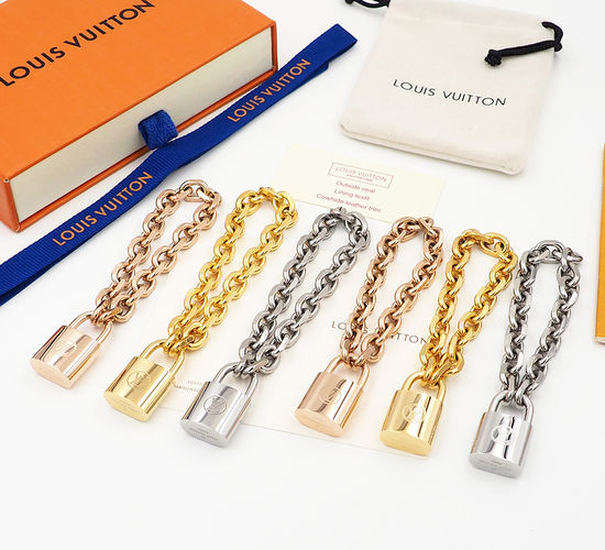 Louis Vuitton LV Padlock Pendant Chain Bracelet