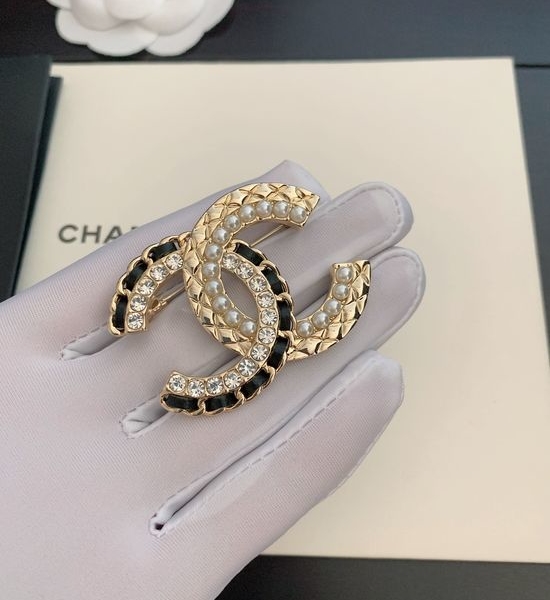 Chanel Leather Pearl Decorative Brooch
