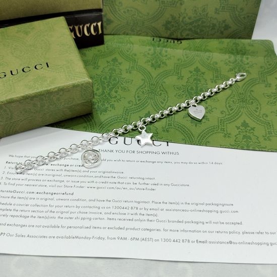 Gucci Minimalist Smooth Style Bracelet