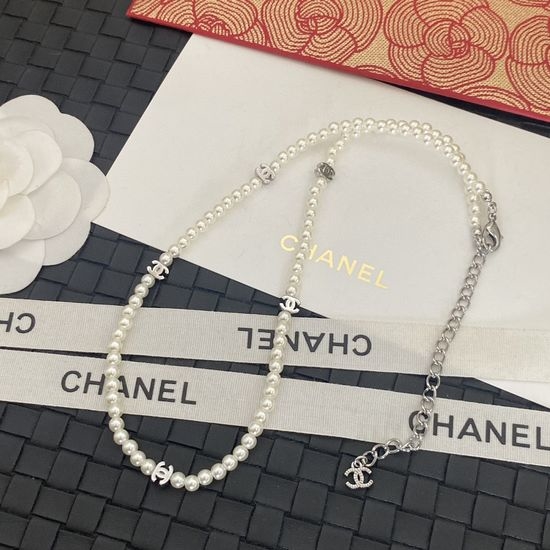 Chanel Pearl Letter Combination Necklace Fine Workmanship