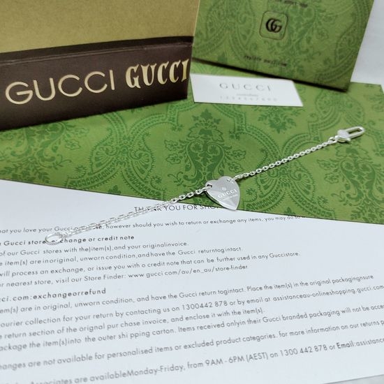Gucci Heart Pendant Clavicle Chain Bracelet