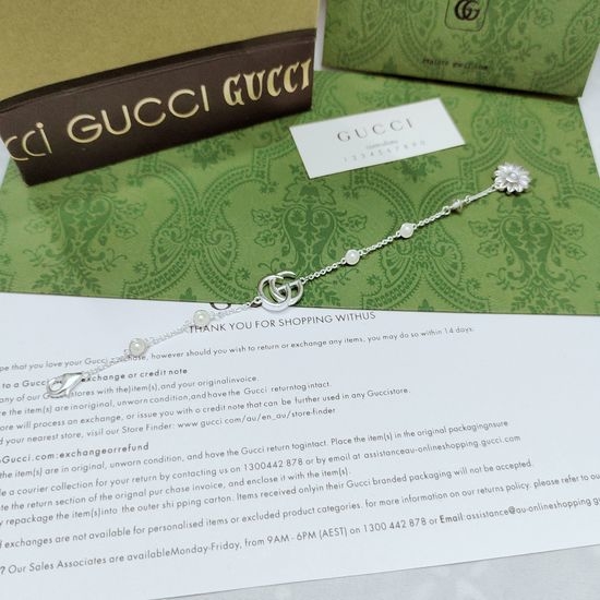 Gucci Pearl Crystal Decorated Adjustable Bracelet