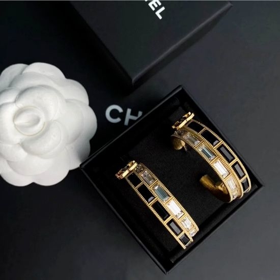 Chanel Square Zircon Round Ring Stud Earrings