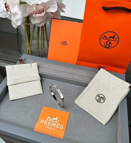 Hermes Pave Diamond Rotating Clasp Bangle