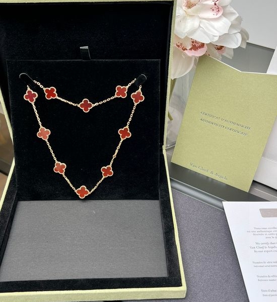 Van Cleef & Arpels VCA Carnelian Clover Necklace Jewelry