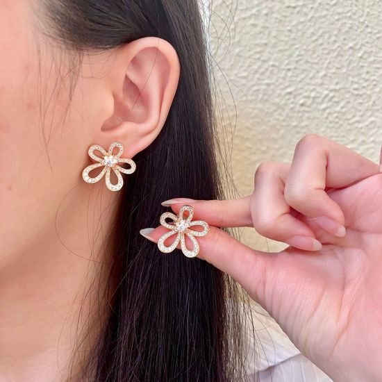 Van Cleef & Arpels VCA Crystal Four Leaf Clover Stud Earrings