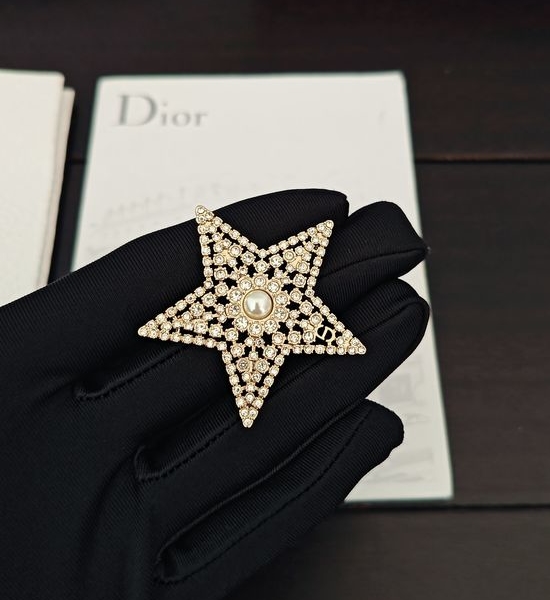 Christian Dior CD Full Diamond Star Brooch