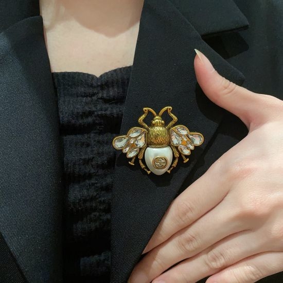 Gucci Elegant Versatile Brooch Timeless Ornament