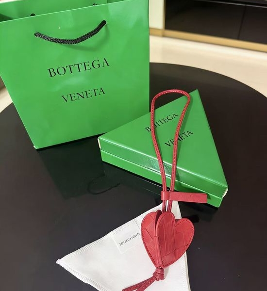 Bottega Veneta BV Woven Heart Bag Charm Accessory